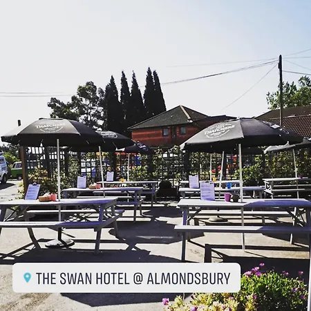여관 The Swan 3*