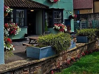 The Swan 3* 앨몬즈버리